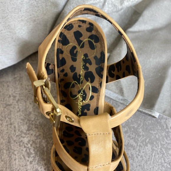 #20 Strappy Platform Wedge Sandals - Picture 3 of 5